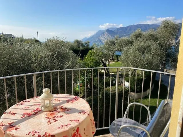 Gaia Pool Wifi Parking Malcesine