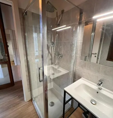 Pool Wifi Parking Malcesine